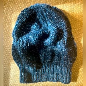 Cintelli & Galuzzo Anthropologie blue w/silver thread knit beanie made in Italy